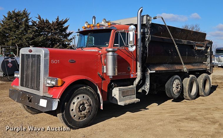 1995 Peterbilt 379 dump truck - EO4883