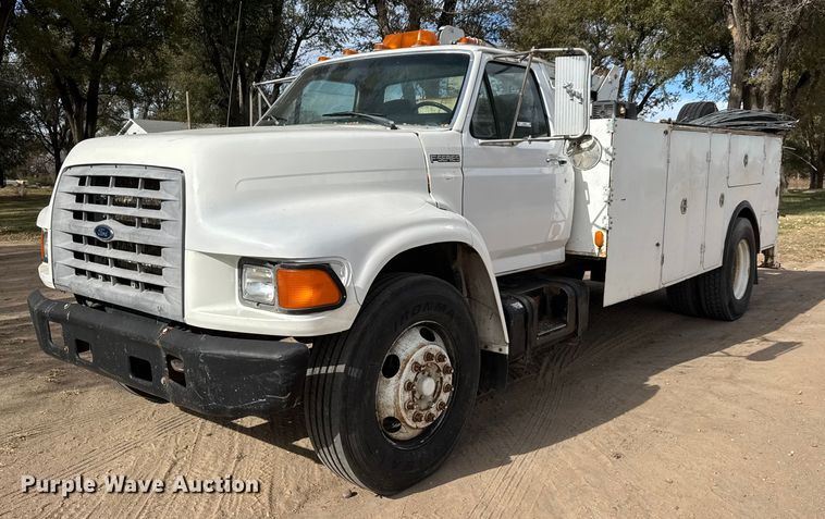 1999 Ford F-800 utility / service truck - EP0993
