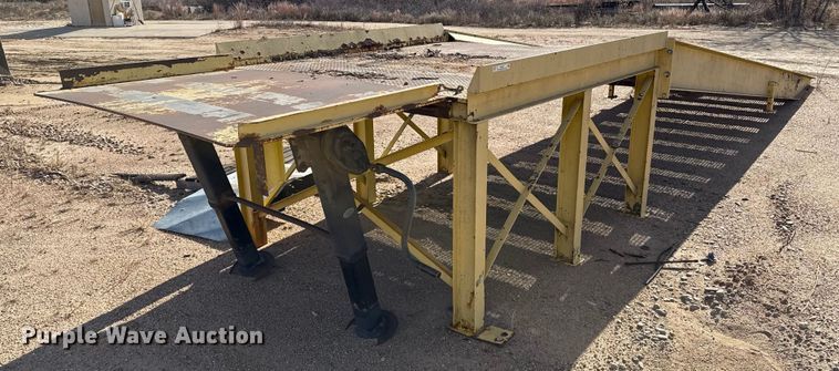 Loading dock - EP0997