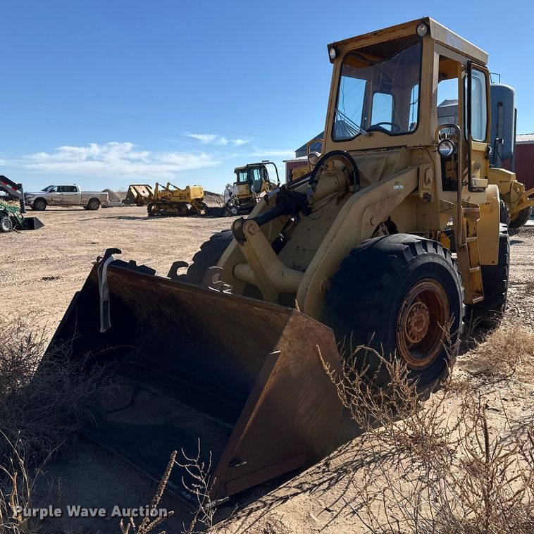 International Harvester H65 wheel loader - EP2541
