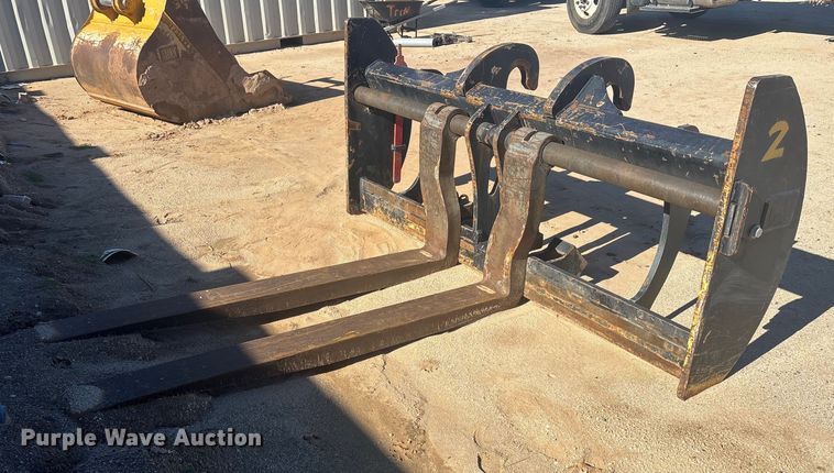 Caterpillar forks - EQ7004