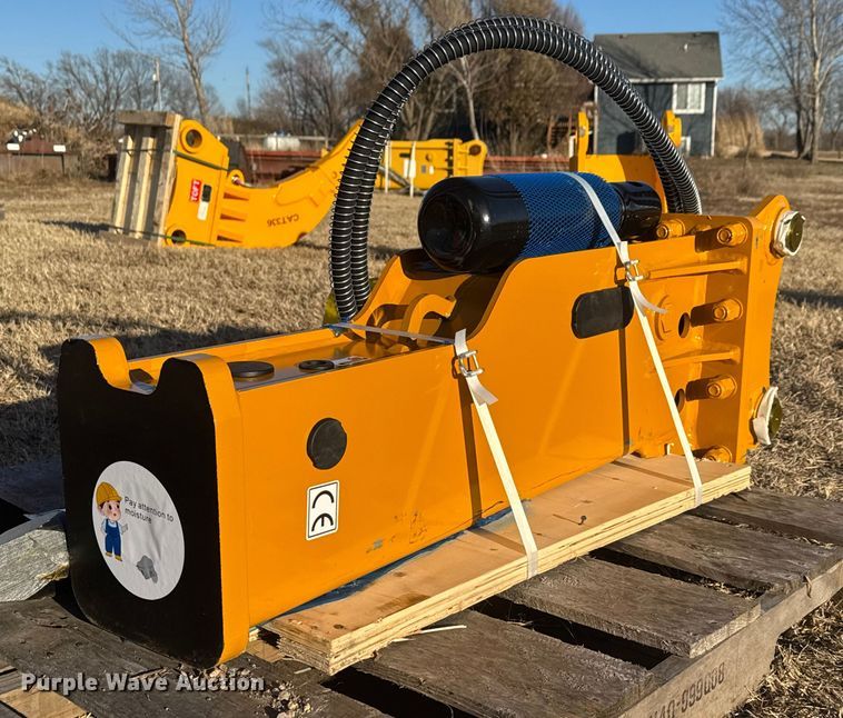 2025 Captok SB45 breaker - ET4013