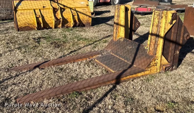 68"L wheel loader forks - ET4028