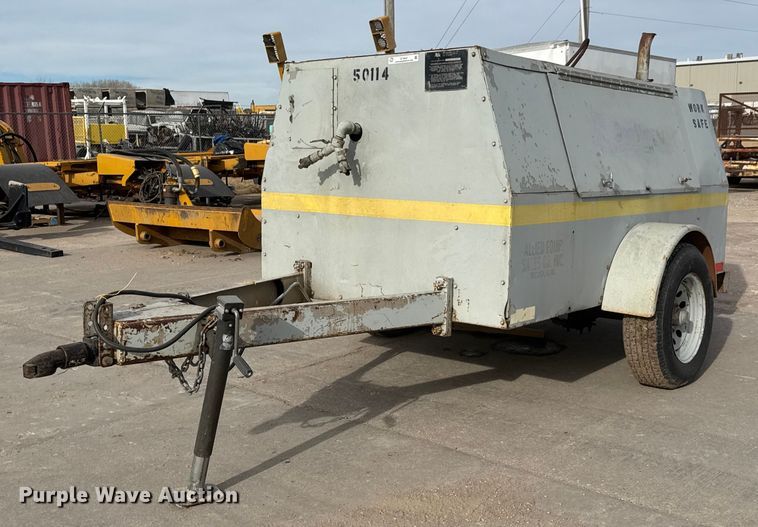 1994 LeRoi 185 air compressor - ET4047