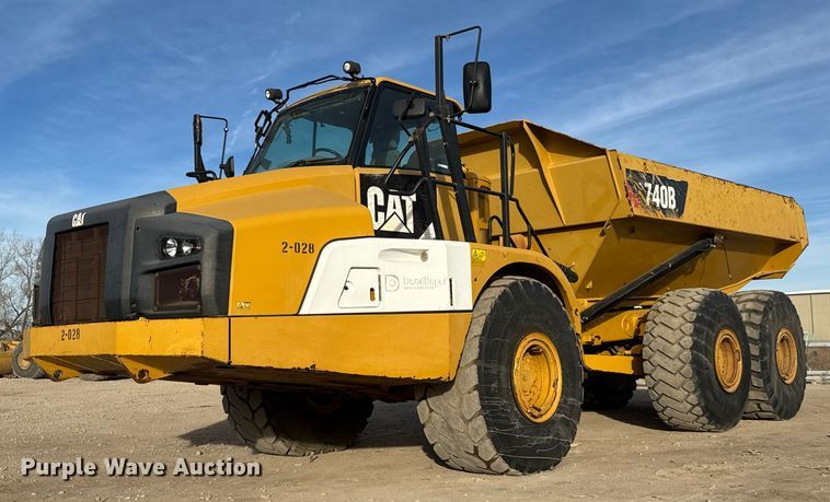 2012 Caterpillar 740B articulated haul truck - ET4051