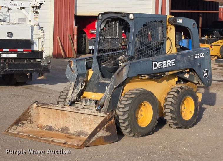 2013 John Deere 326D skid steer loader - ET5350