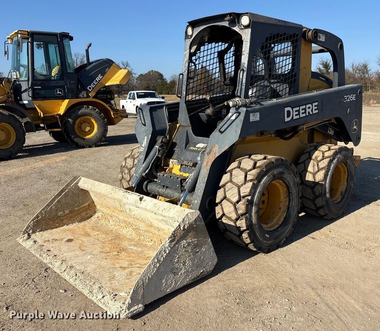 2014 John Deere 327E Skid steer - ET7396