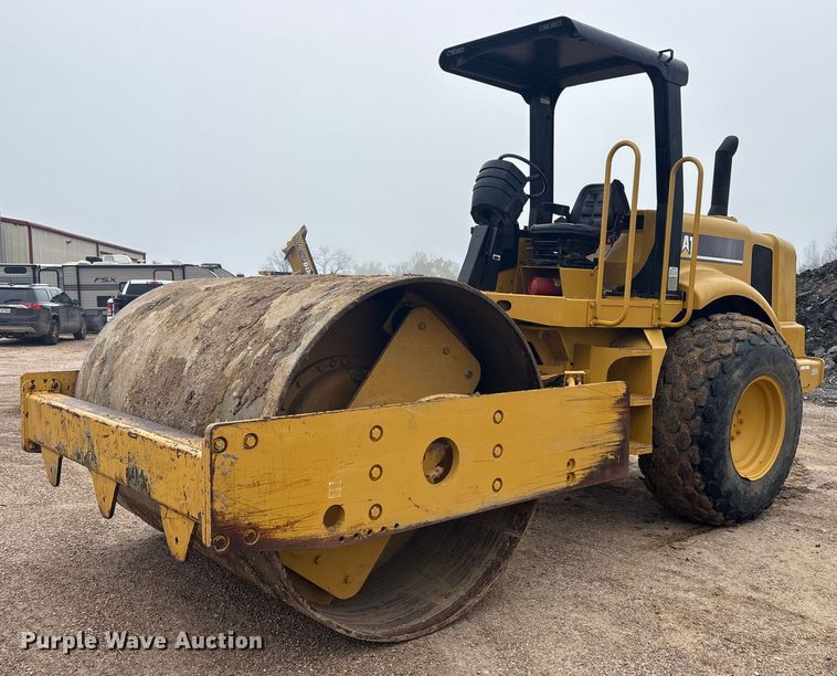 2001 Caterpillar CS-563D single drum vibratory roller - ET7403