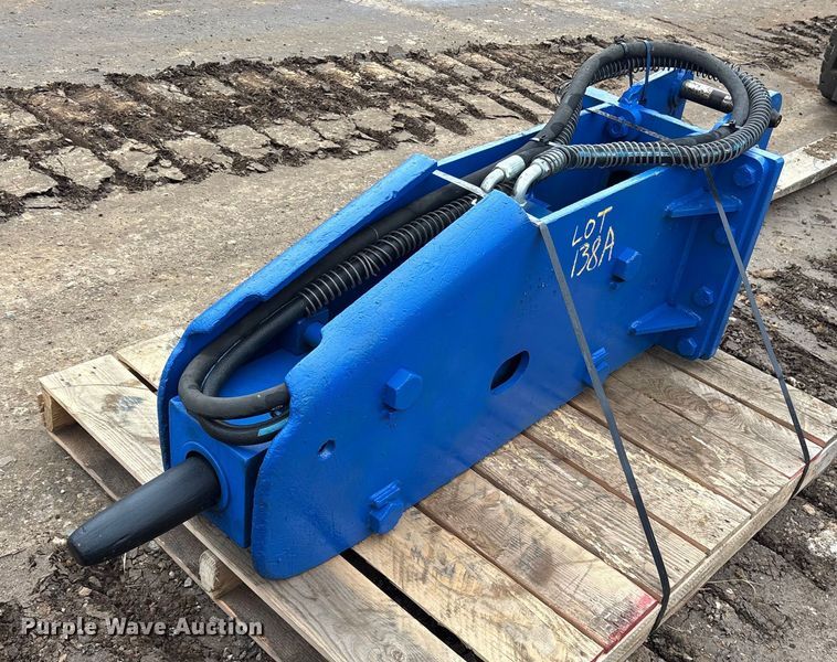 Okada OKB 304B breaker - ET7404