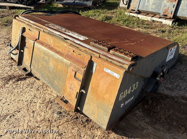 2017 Bobcat 72 Sweeper skid steer sweeper - ET7432