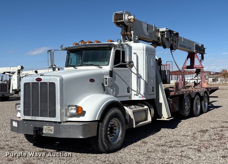 2014 Peterbilt 365 crane truck - EU4711