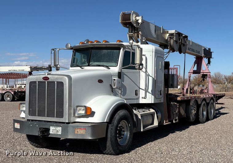 2014 Peterbilt 365 crane truck - EU4712