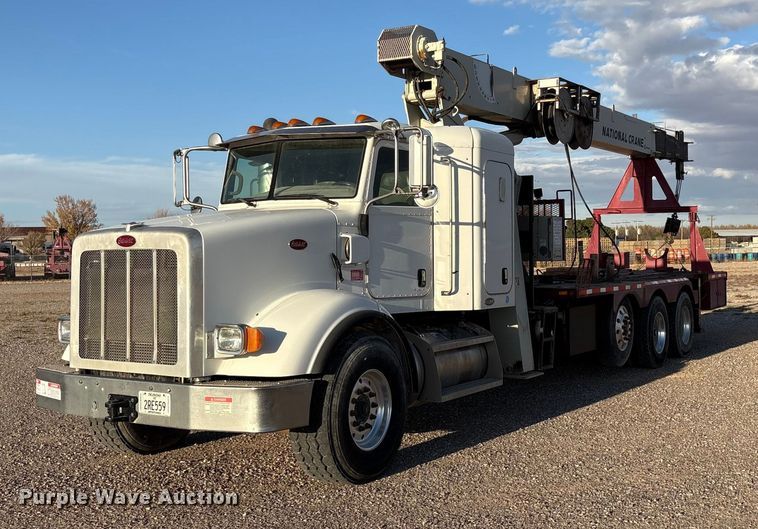 2011 Peterbilt 365 crane truck - EU4715