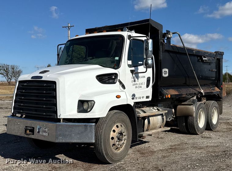 2014 Freightliner 114SD dump truck - EU5491