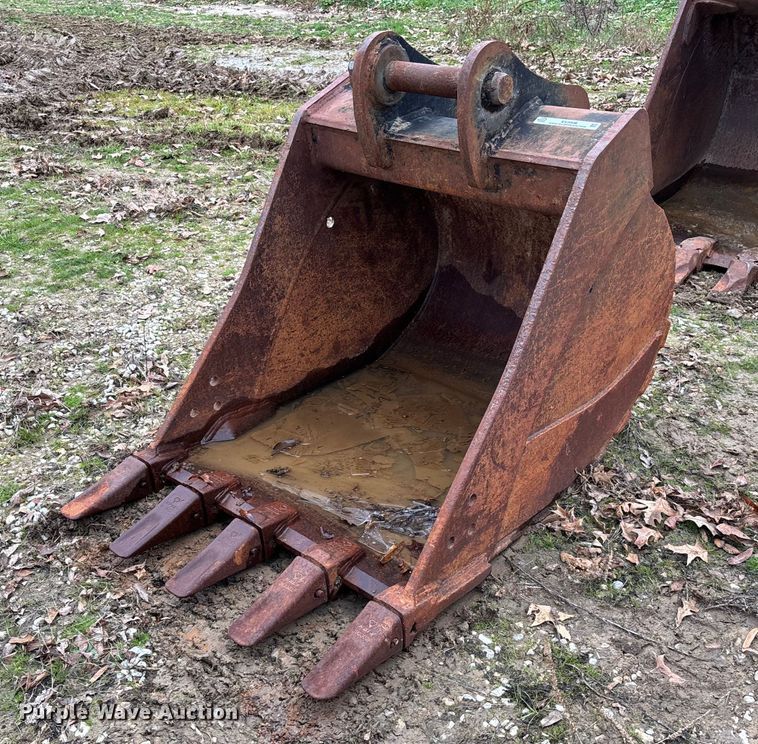 Sany SY135 excavator bucket - EV3406