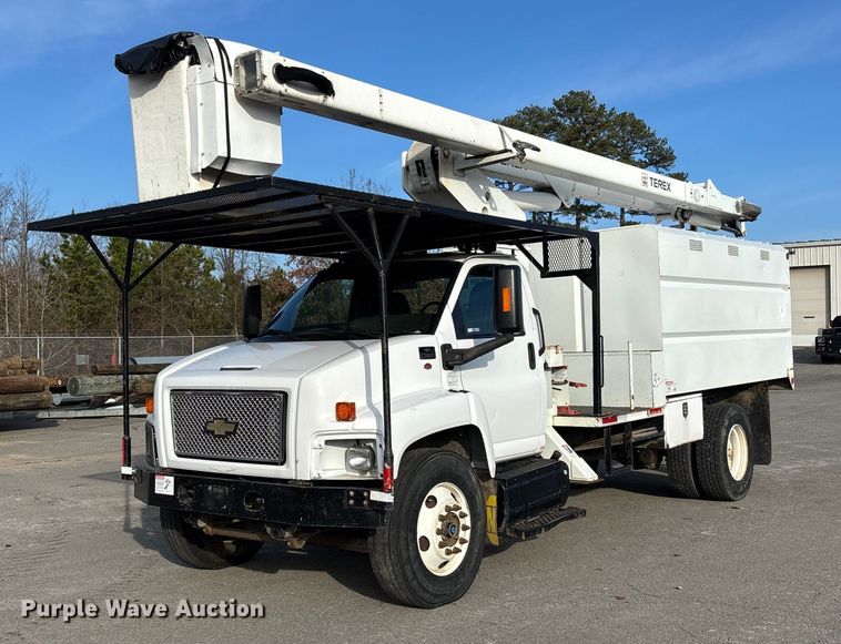 2007 Chevrolet C7 forestry bucket truck - EV3465