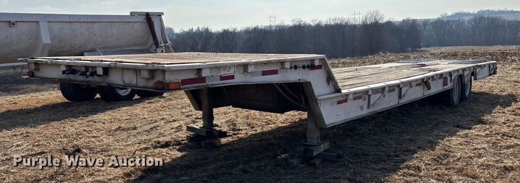 1980 Util drop deck equipment trailer - FG1596
