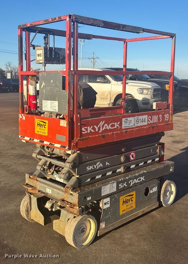 2018 Skyjack SJIII 3219 scissor lift - FG1620