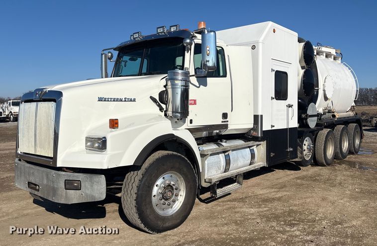 2016 Western Star 4900 hydrovac truck - FI0075