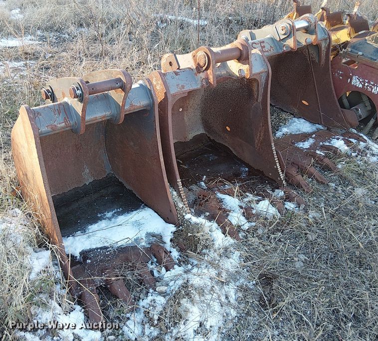 (3) Volvo mini excavator buckets - FK0766