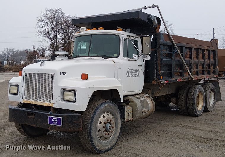 1999 Mack RD688S dump truck - FK0798