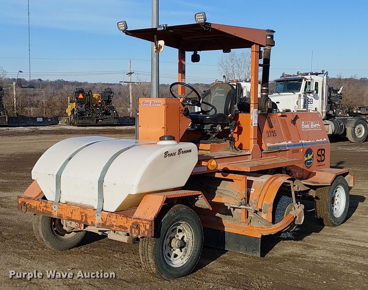 2007 Broce RJ 350 broom - FK0831