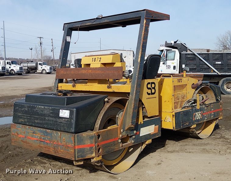 Hypac C766C double drum vibratory roller - FK0832