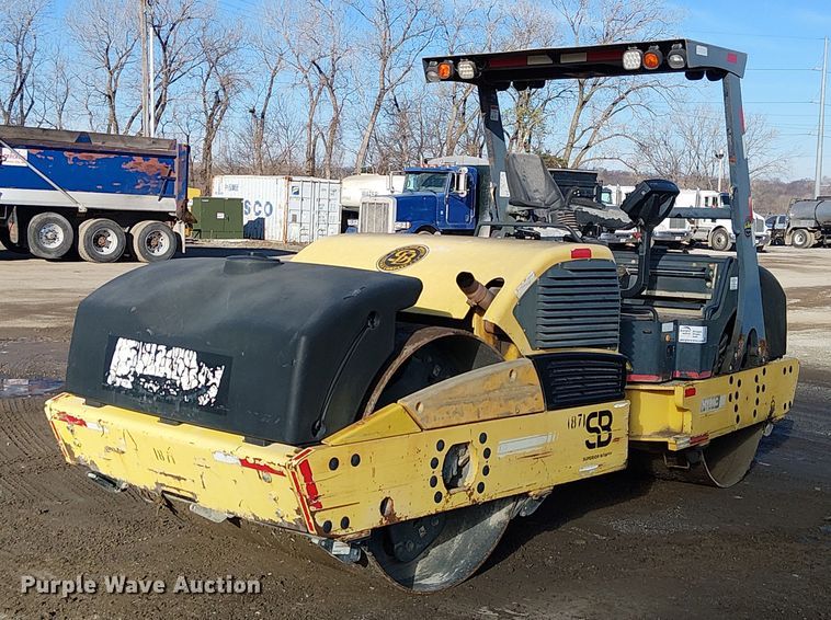 Hypac C766D double drum vibratory roller - FK0840