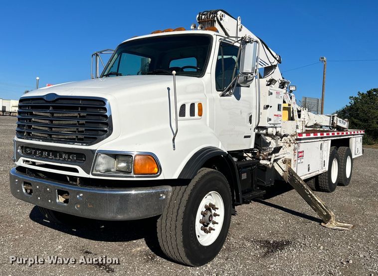 2003 Sterling L-Line utility / service truck - KH9610