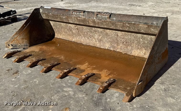 Bobcat 80 Severe Duty skid steer bucket - NA9987