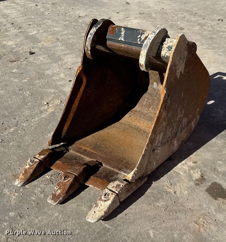 Bobcat MX3T mini excavator bucket - NA9995