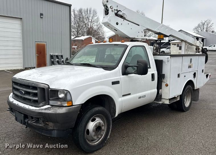 2003 Ford F550 bucket truck - ND9448