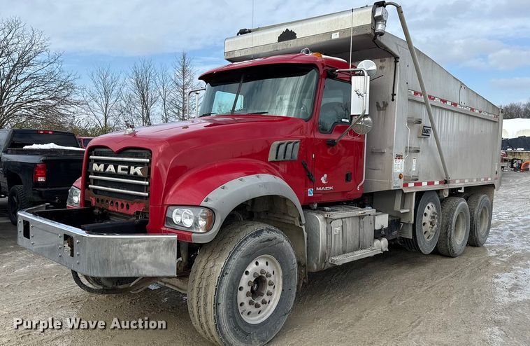 2015 Mack GU713 dump truck - ND9459