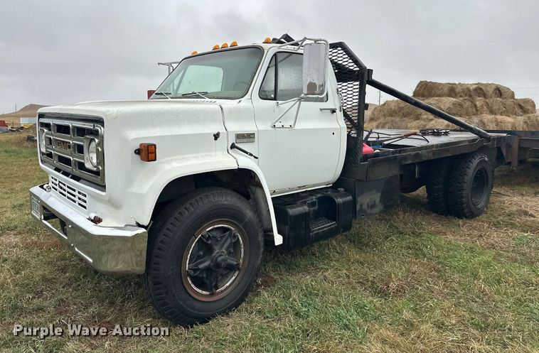 1976 GMC 6500 winch truck - ZA0747