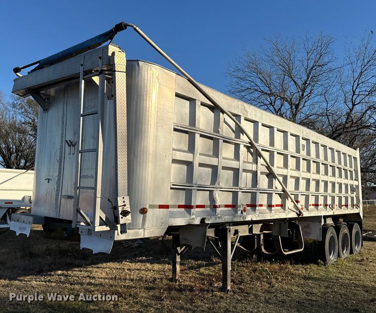 1990 East end dump trailer - DW5189