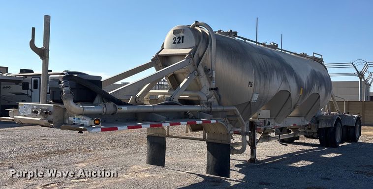 2015 Heil Trailer International pneumatic dry bulk trailer - EA7863