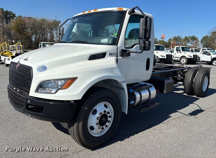 2024 International MV607 truck cab and chassis - EC3923