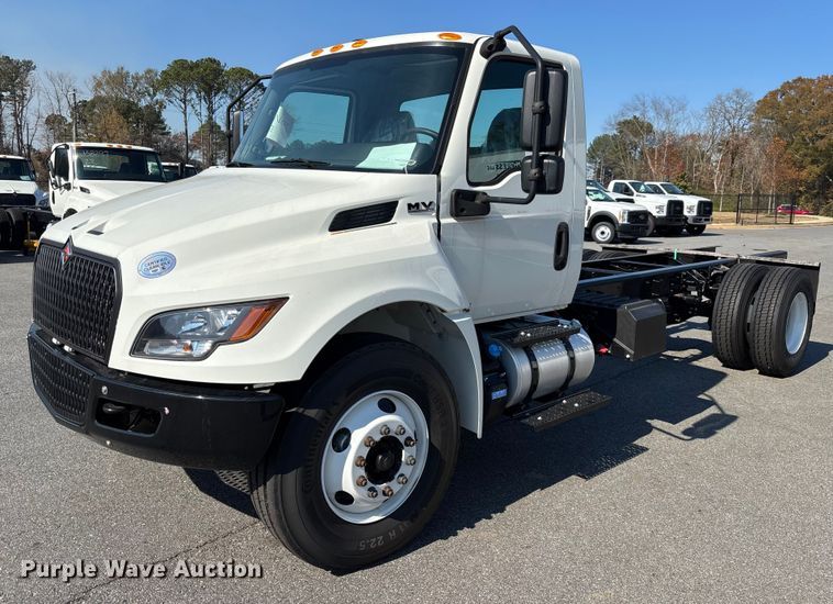 2024 International MV607 truck cab and chassis - EC3924