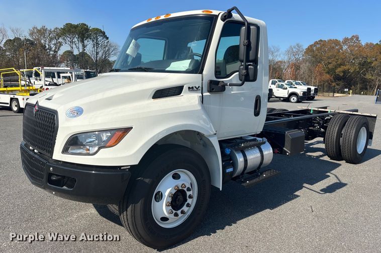 2024 International MV607 truck cab and chassis - EC3925