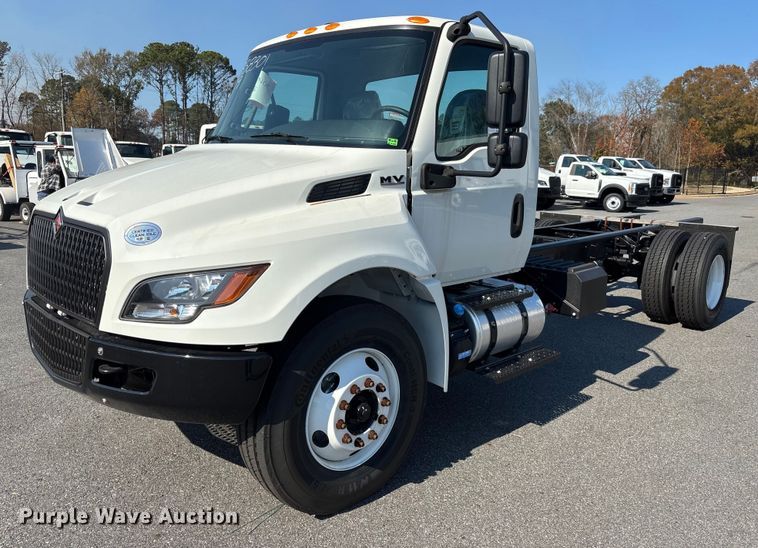 2024 International MV607 truck cab and chassis - EC3926