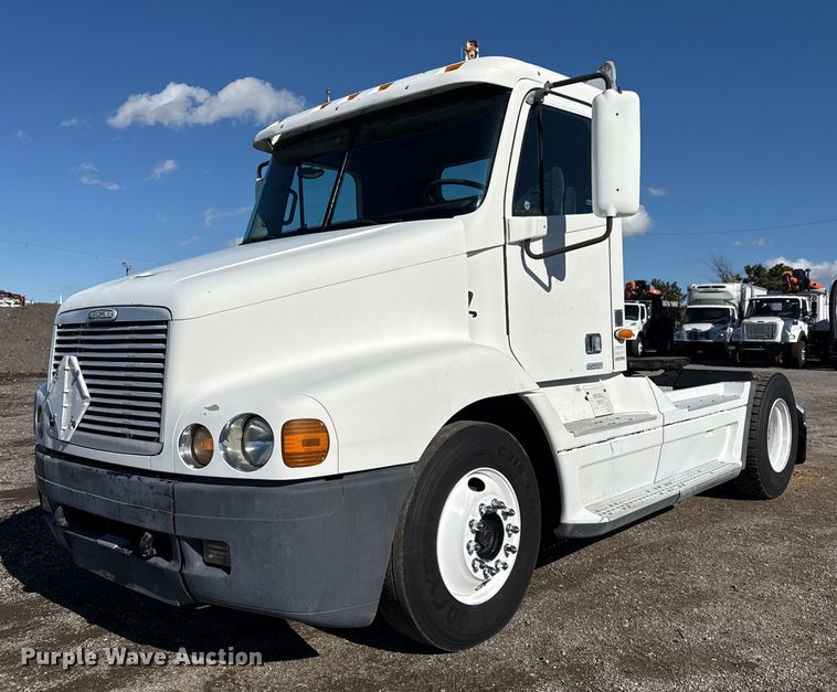 2002 Freightliner Century Class semi truck - EG1797