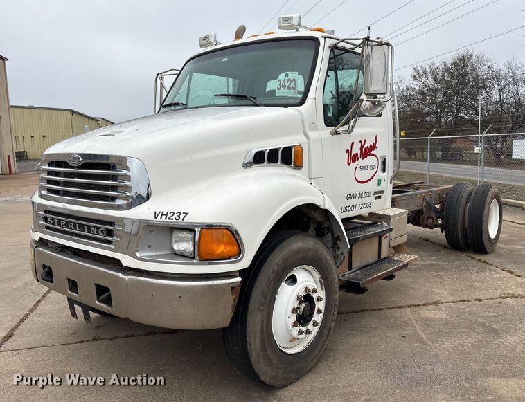 2009 Sterling Acterra truck cab and chassis - EG8310