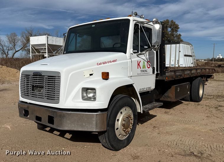 1998 Freightliner FL60 rollback truck - EP0991