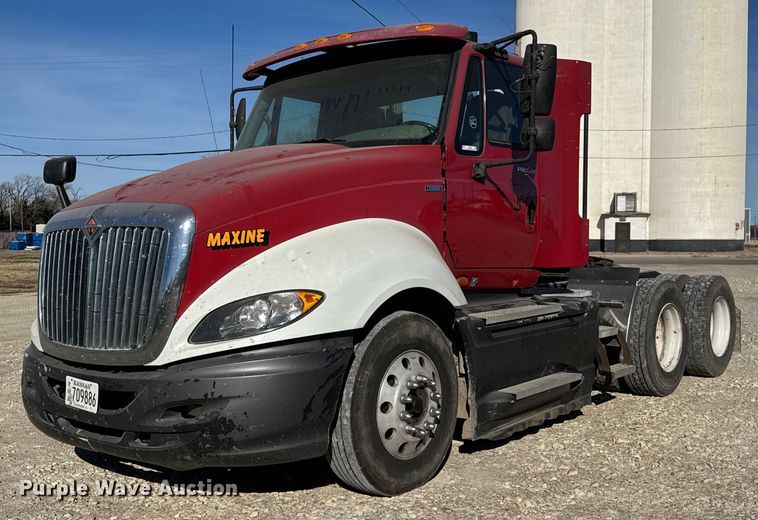 2009 International Prostar  semi truck - ET4038