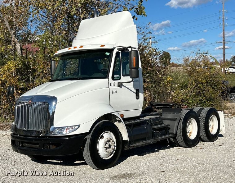 2007 International 8600 SBA semi truck - ET6646