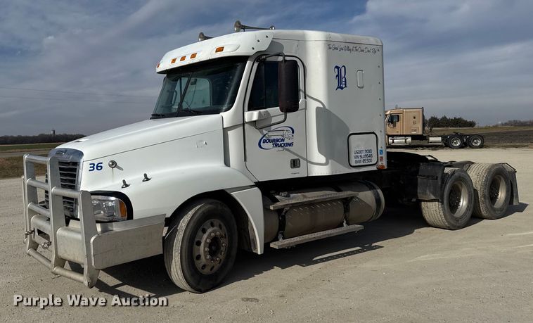 2005 Freightliner CST120 semi truck - EU6407