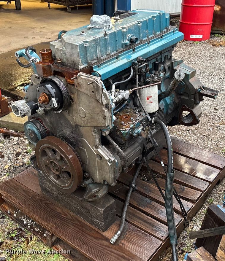 1998 International A195F engine - EV3375