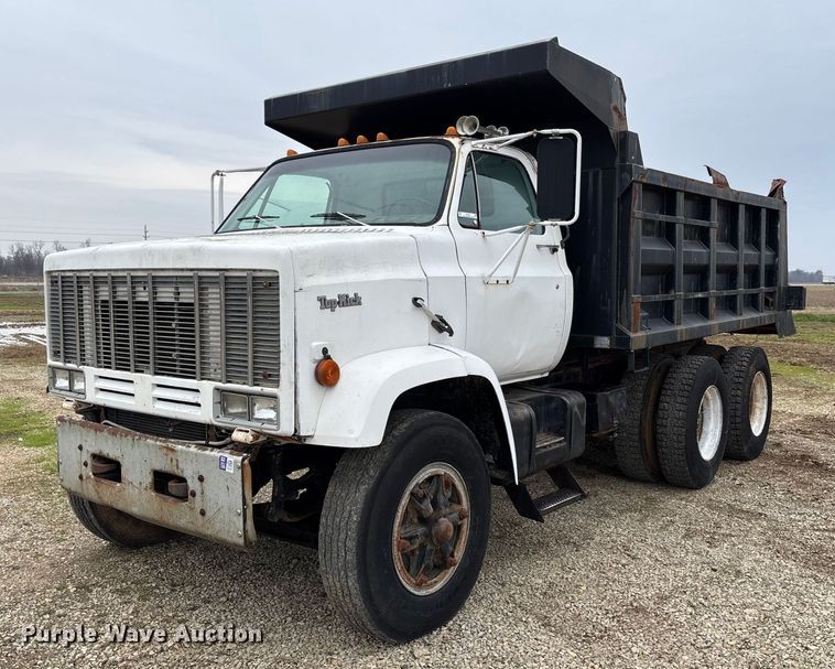 1988 GMC C7 dump truck - EV3437