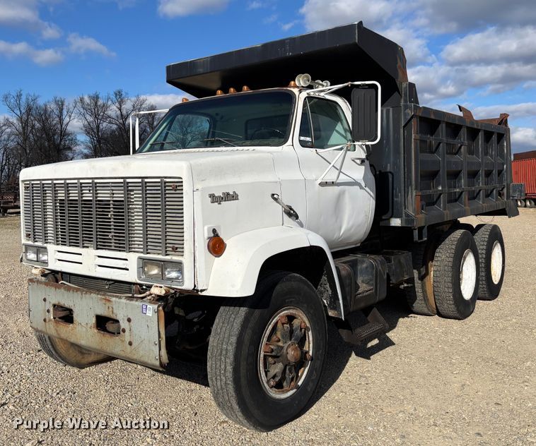 1988 GMC C7 dump truck - EV3437