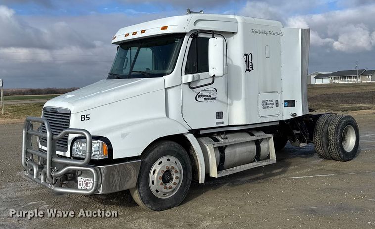 1999 Freightliner Century Class semi truck - FB0491